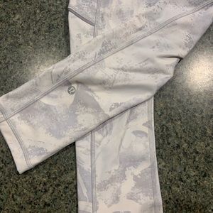 Lululemon crop style pants